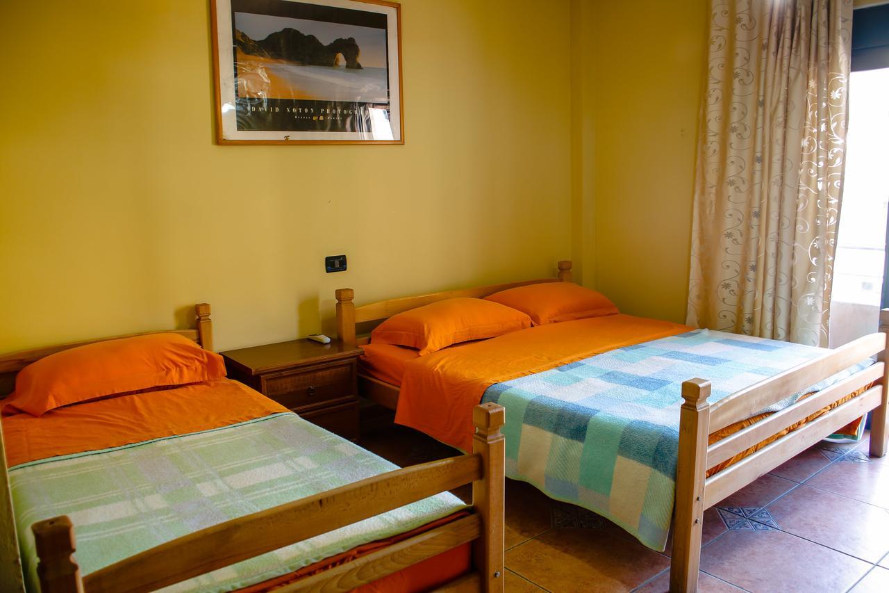 Hotel La Quercia Дуррес Екстер'єр фото